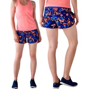 LULULEMON Tracker Short IV 4-Way‎ Stretch in
Paint Storm Harbor Blue Mult…